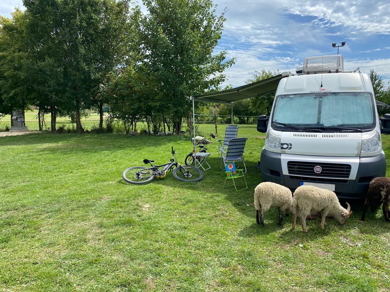 Wohnmobilstellplatz bei der Lochmühle Eigeltingen im Grünen